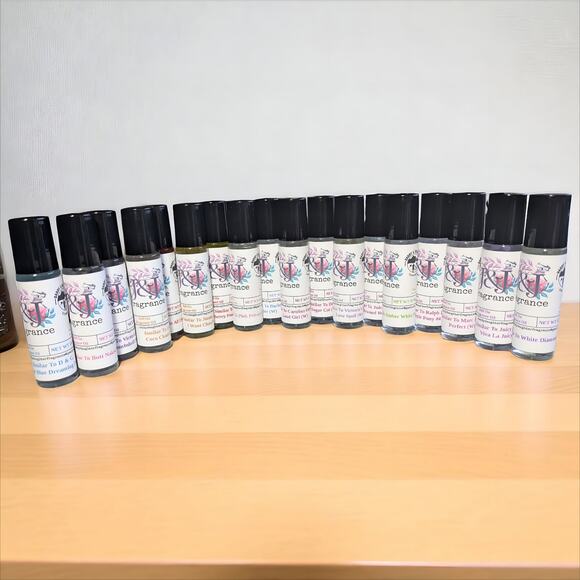 Roll On -Women's Fragrance Oil - Similar To - See Desc - Brand New - Picture 5 of 6